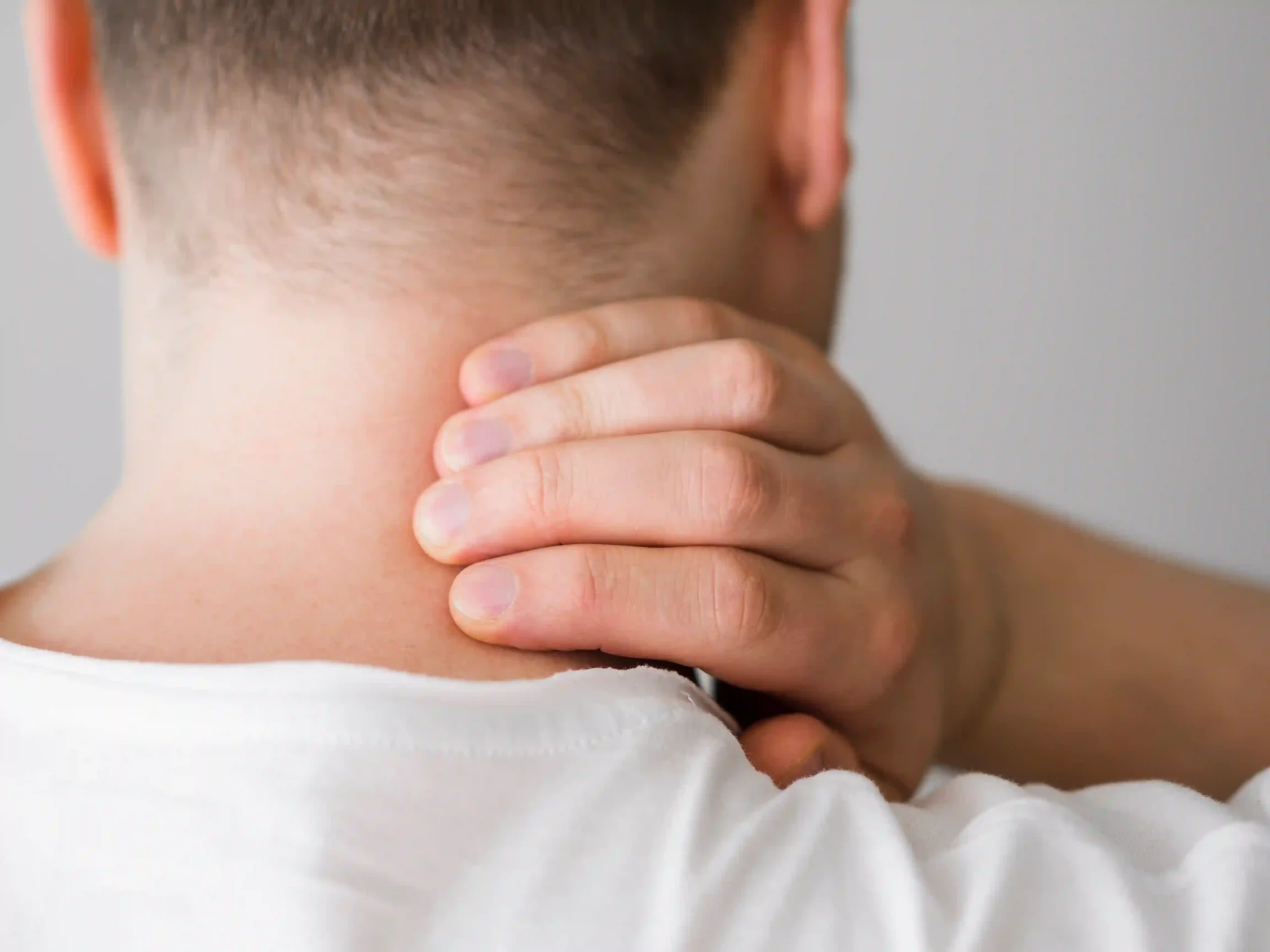 Neck and Shoulder Pain: Causes, Symptoms, Treatment, and Prevention 1 Symptoms Associated with Shoulder and Neck Pain