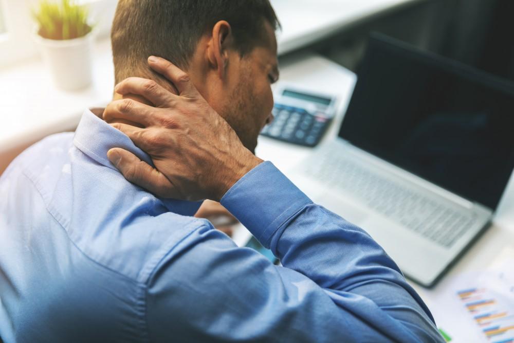 What is neck pain at work, and how is it treated? 2 Best Exercises to Relieve Desk Neck Pain