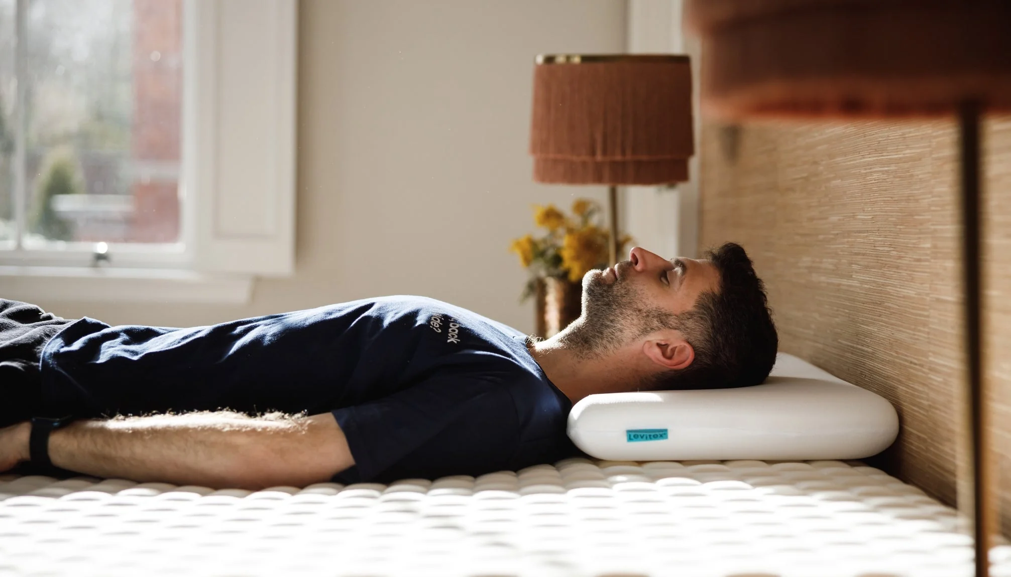 Best Sleeping Position for Neck Pain: How to Sleep Without Making It Worse 1 Back Sleeping